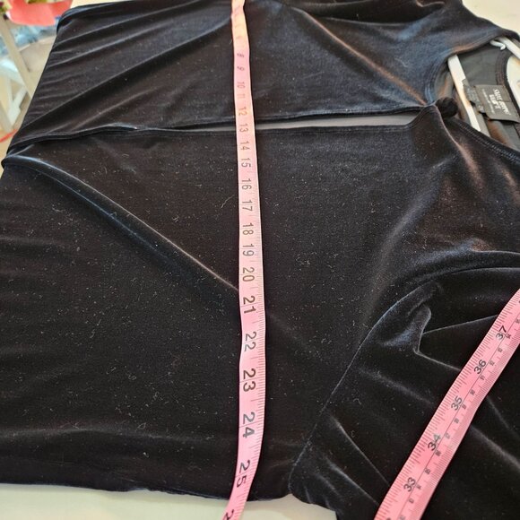 Saint Tropez Carole Little Black Velvet Cardigan 2X Button Closure Whimsigoth - Picture 9 of 9